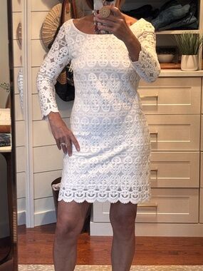 Laundry By Shelli Segal White Long-Sleeve Lace Sheath Dress